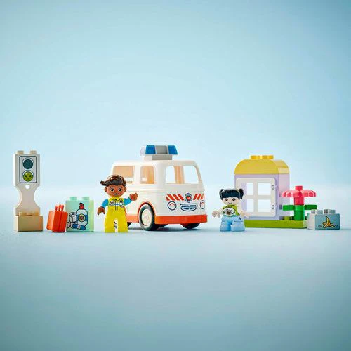 LEGO DUPLO Town 10447 - Ambulância e Condutor - Image 4