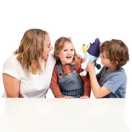 Peluche Bluey Falante - Famosa - Image 7