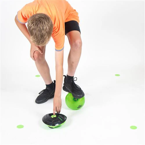 Bola Smart Ball Indoor Soccer Bot - Strikesphere | Famosa - Image 8