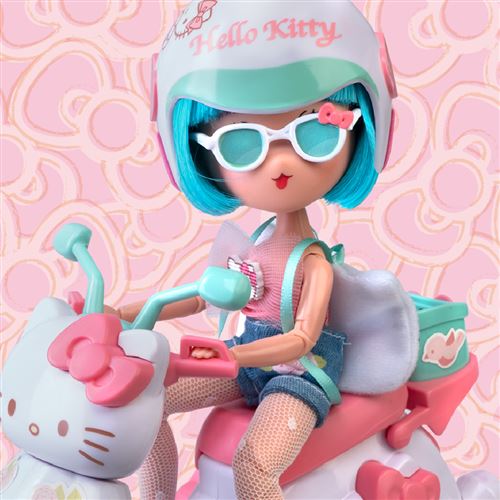 Boneca Hello Kitty com Acessórios - Pretty Pink Scooter - Famosa - Image 5