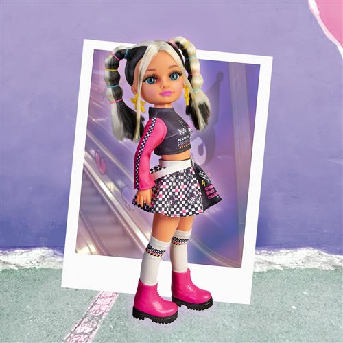 Boneca Nancy Fashion Kuromi - Famosa - Image 4