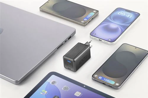 Carregador GaN USB+2xUSB-C Cellularline Power - 100W - Image 4