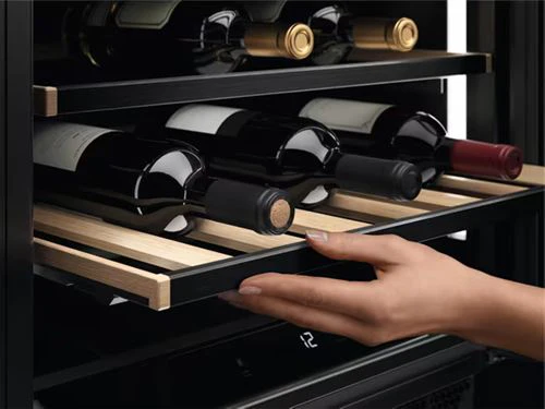 Cave de Vinho AEG AWS4052B5B | 82x59,5x56,5 cm | 52 Garrafas | G | Preto - Image 5