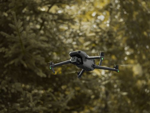 Drone DJI Mavic 3 Classic com RC - Image 7