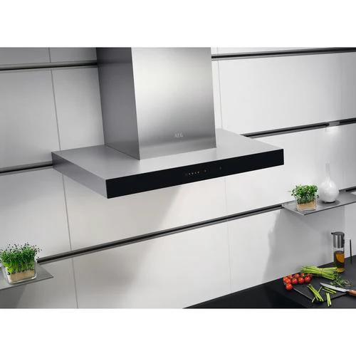 Exaustor de Parede AEG DBE5761HG | 70x45,5 cm | 700 m³/h | 54 dB | A | Aço inoxidável - Image 2