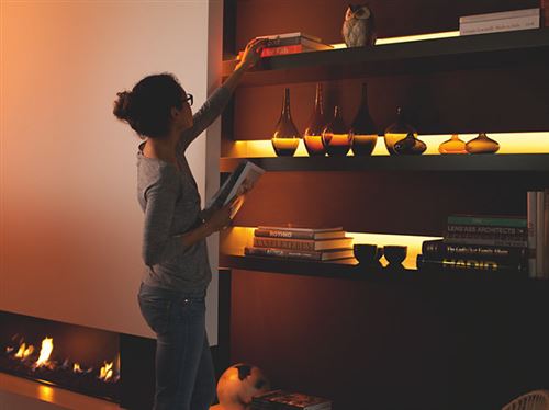 Base Philips Hue White and Color Lightstrip Plus V4 2 Metros - Image 7