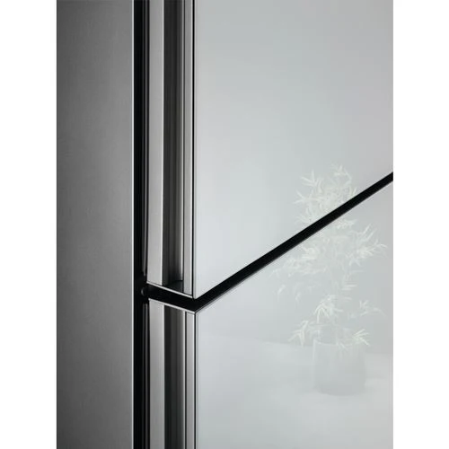 Frigorífico Combinado Encastrável AEG RCB736E4ML | 201x59,5x66,2 cm | 266 L | E | Cinzento - Image 3