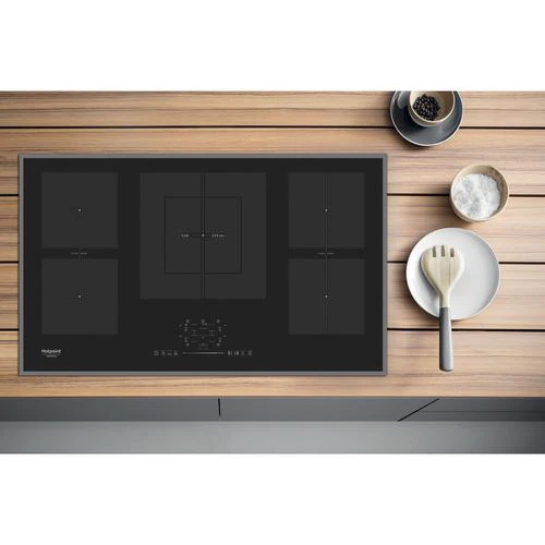 Placa de Indução Hotpoint KIF 952 BXLD B | Elétrica | 86 cm | 5 Zonas | Preto - Image 4