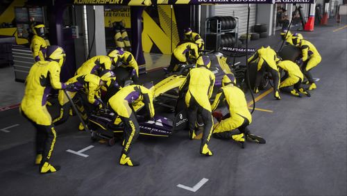 F1 23 - Xbox One / Series X - Image 2