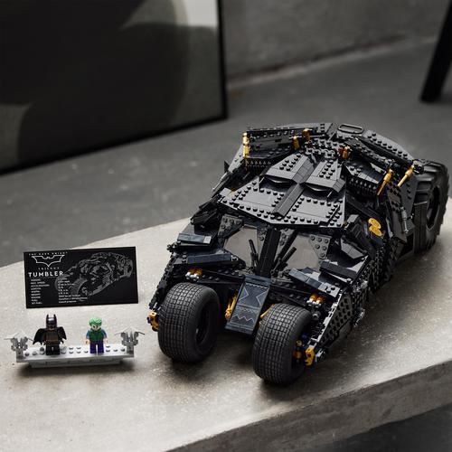 LEGO 76240 DC Batman Batmobile Tumbler - Image 3