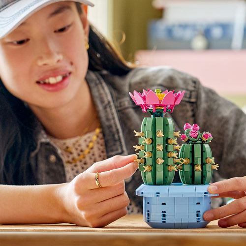 LEGO® Botanicals 11509 - Cato em Flor - Image 10