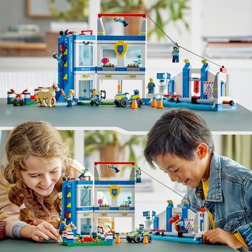 LEGO City Academia de Treino Policial 60372 - Image 2