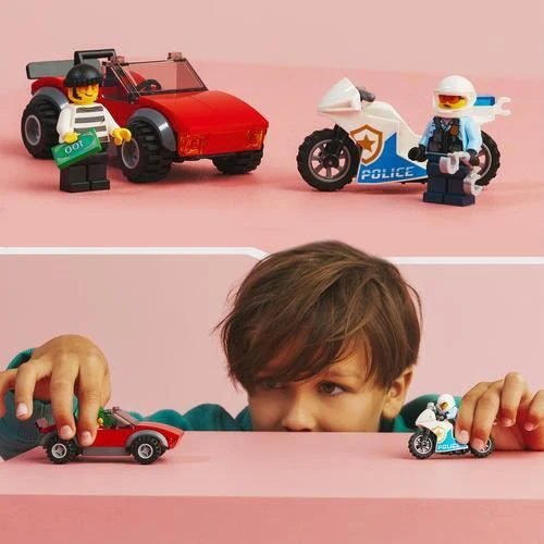 LEGO City Perseguição de Mota e Carro da Polícia 60392 - Image 2