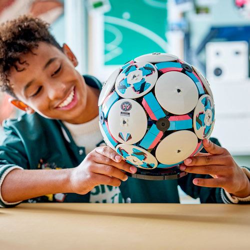 LEGO® Editions Football 43019 - Bola de Futebol - Image 8