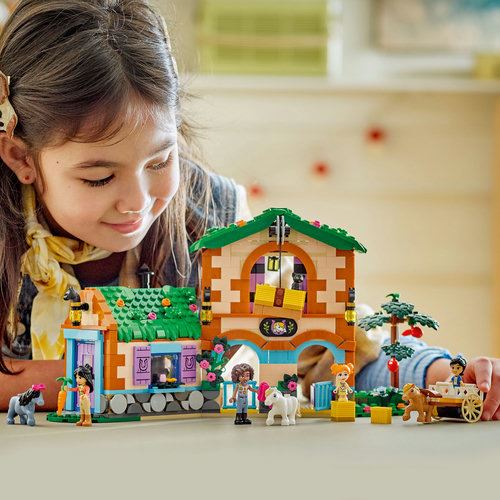 LEGO® Friends 42654 - Rancho e Estábulo de Póneis - Image 7