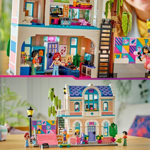 LEGO® Friends 42687 - Casa da Família da Liann - Image 6