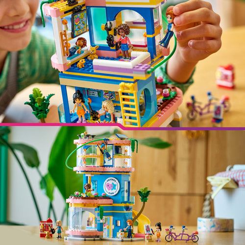 LEGO® Friends 42689 - Sede do Clube dos Friends de HLC - Image 6