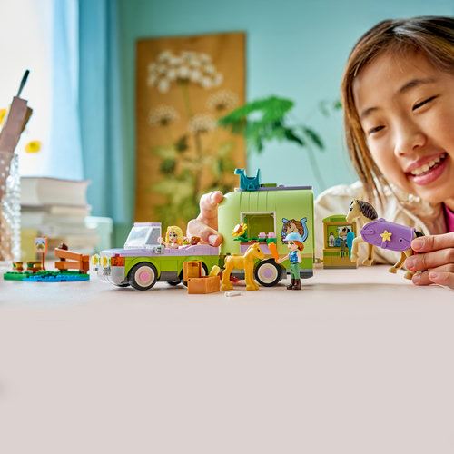 LEGO® Friends 42695 - Reboque Para Cavalo e Potro - Image 2