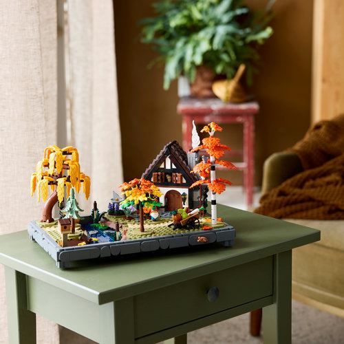 LEGO® Icons 11372 - Jardim da Casa de Campo Outonal - Image 4