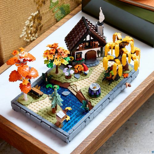 LEGO® Icons 11372 - Jardim da Casa de Campo Outonal - Image 6