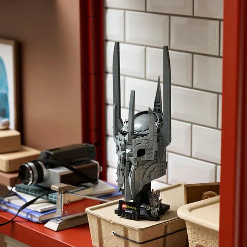 LEGO® Icons 11373 - O Senhor dos Anéis: Capacete de Sauron - Image 4