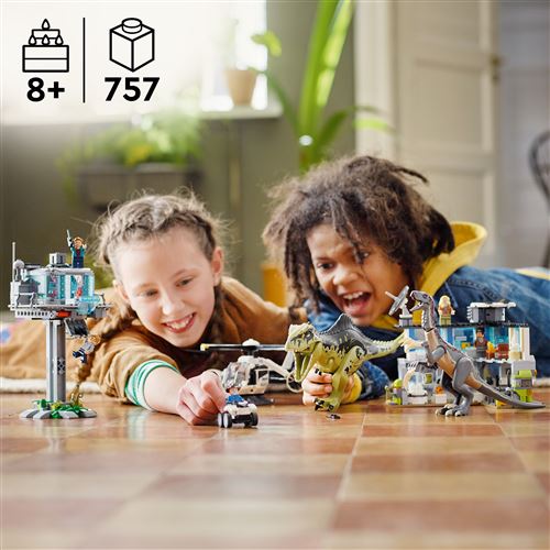 LEGO Jurassic World 76949 Ataque do Giganotossauro e do Therizinossauro - Image 9