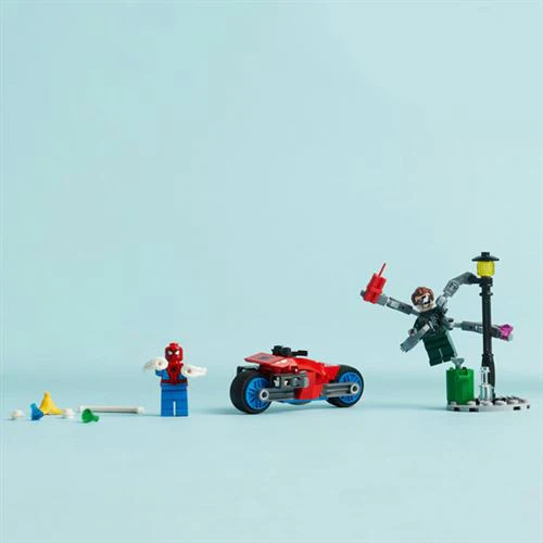 LEGO Marvel Super Heroes 76275 -  Perseguição de Mota: Spider-Man vs. Doc Ock - Image 3