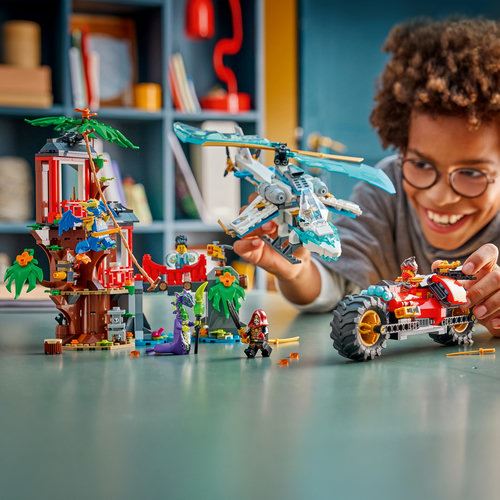 LEGO® Ninjago 71857 - Batalha na Casa da Árvore com Veículos Ninja - Image 2