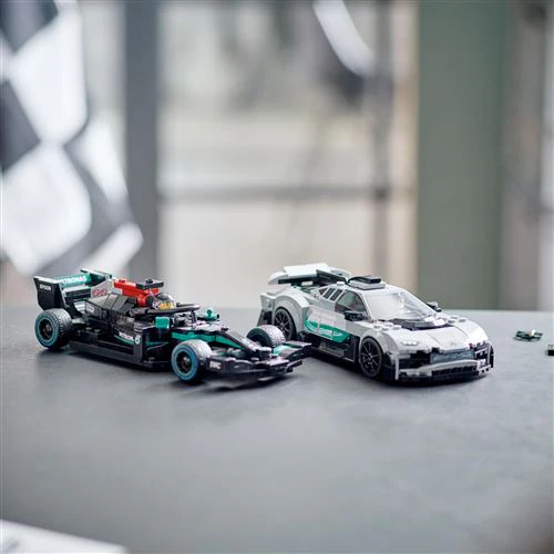 LEGO Speed Champions 76909 Mercedes-AMG Fórmula 1® W12 E Performance e Mercedes-AMG Project One - Image 8