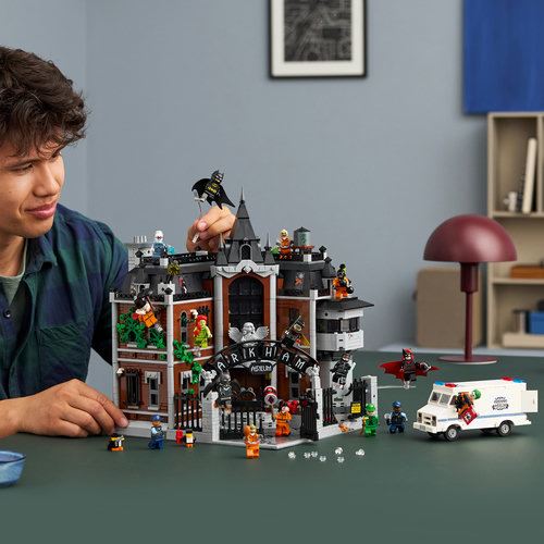 LEGO® Super Heroes 76300 - Arkham Asylum™ - Image 8