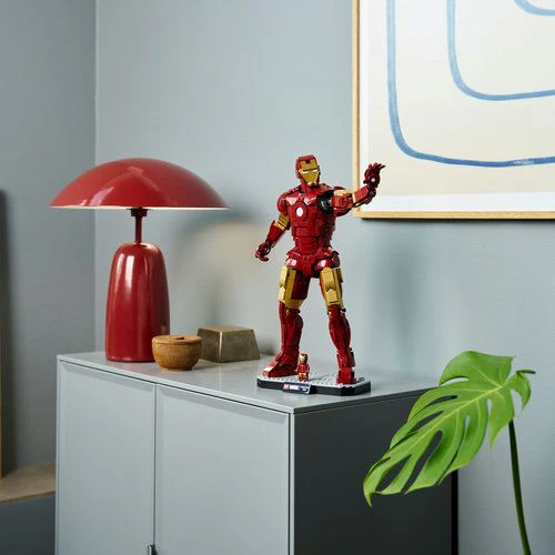 LEGO® Super Heroes 76344 - Iron Man Mark 3 - Edição de Colecionador - Image 4