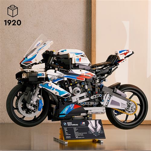 LEGO Technic 42130 BMW M 1000 RR - Image 6