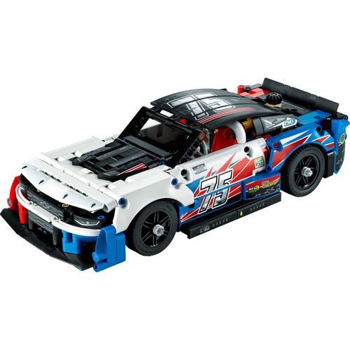 LEGO® Technic 42153  NASCAR® Next Gen Chevrolet Camaro ZL1 - Image 3