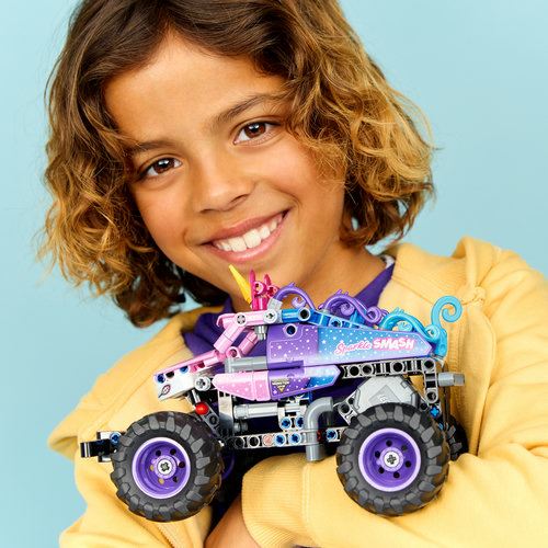LEGO® Technic 42220 - Pull-back Monster Jam™ Sparkle Smash™ - Image 2