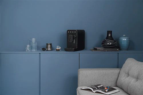 Máquina de Café Automática Smeg BCC02FBMEU - Preto - Image 10