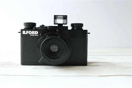 Máquina Fotográfica Analógica Ilford Pixie 35-II - Preto - Image 7