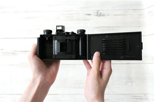 Máquina Fotográfica Analógica Ilford Pixie 35-II - Preto - Image 8