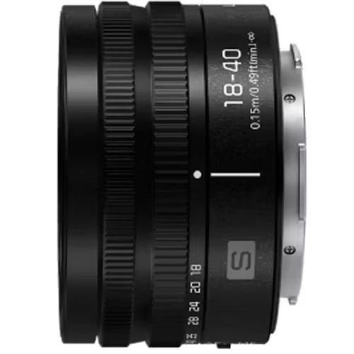 Máquina Fotográfica Mirrorless Panasonic Lumix DC-S9 + 18-40mm F4.5-6.3 - Preto - Image 12