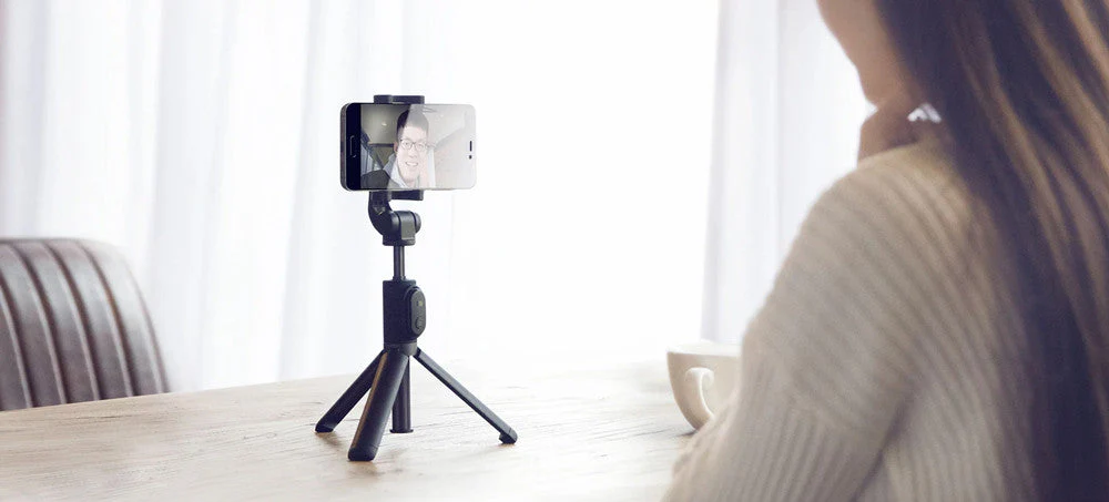 Mini Tripé Xiaomi Mi Selfie Stick Tripod 2em1 - Image 13
