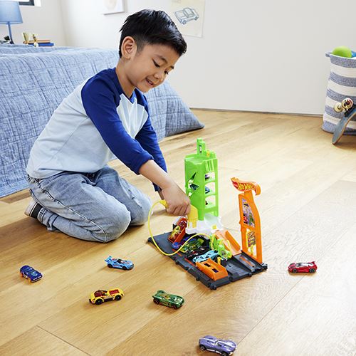 Pista Hot Wheels City - Estação de Carregamento de Carros Elétricos - Mattel - Image 5