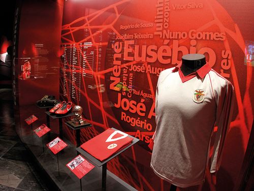 Pack Presente Odisseias - Sport Lisboa e Benfica | Tour ao Estádio & Museu + Cachecóis - Image 4