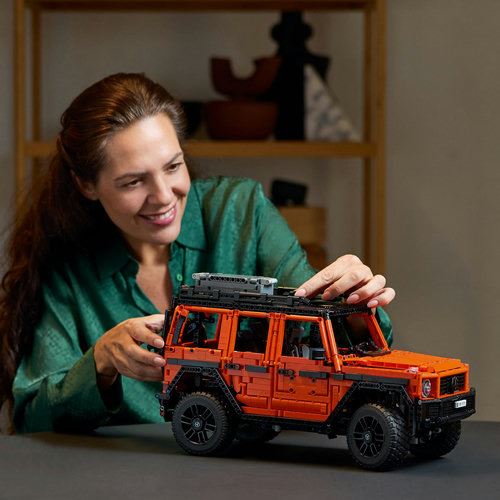 LEGO Technic 42177 - Mercedes-Benz G 500 Professional Line - Image 7